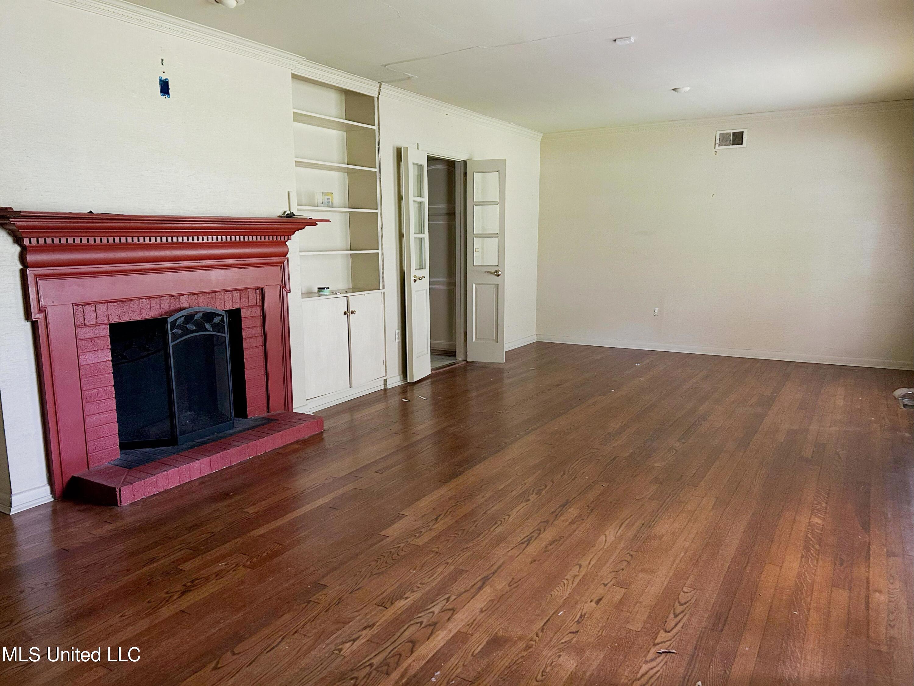 1048 Meadow Heights Drive Jackson, MS 39206 - Photo 3 of 23 IMG_1512