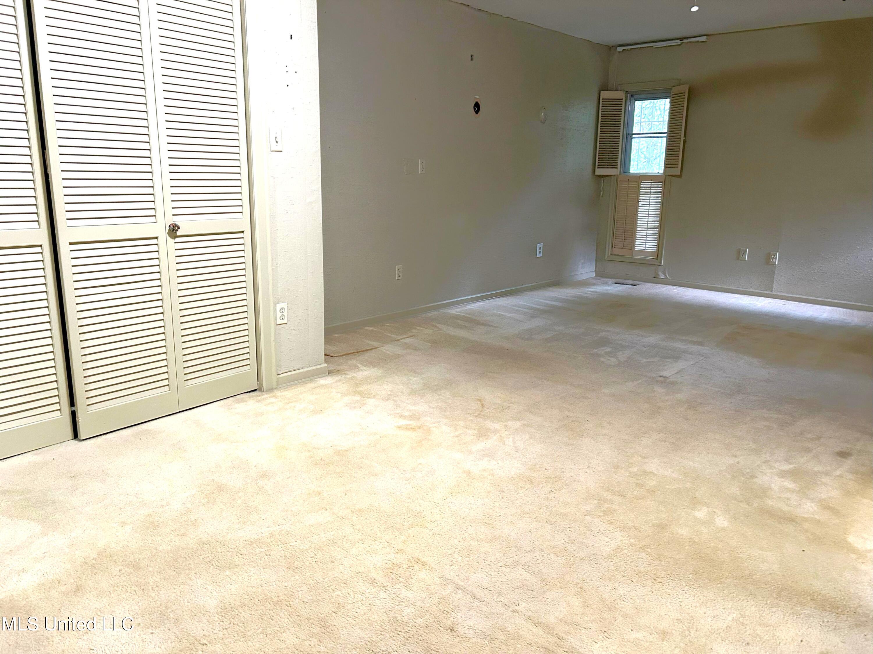 1048 Meadow Heights Drive Jackson, MS 39206 - Photo 10 of 23 IMG_1516