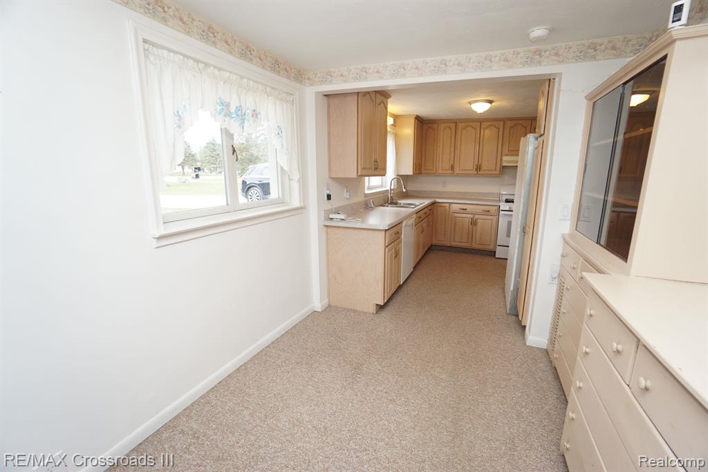 49241 Bemis Road Belleville, MI 48111 - Photo 6 of 24