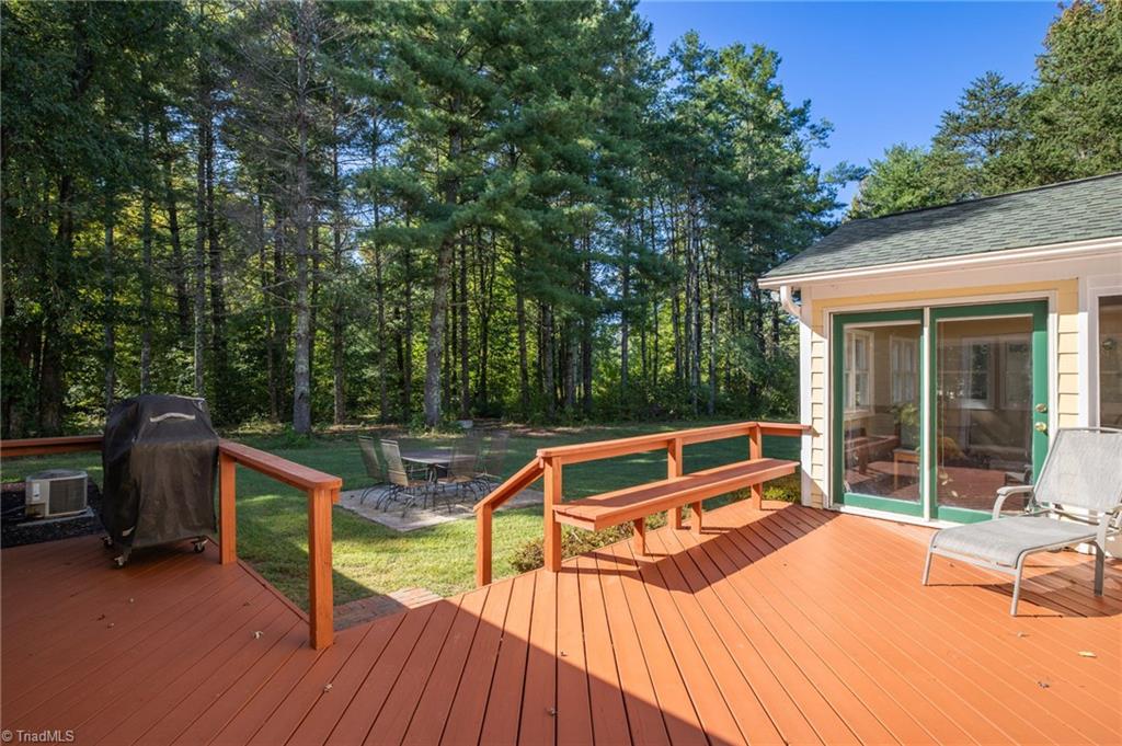 7527 Dubach Road Summerfield, NC 27358 - Photo 41 of 50