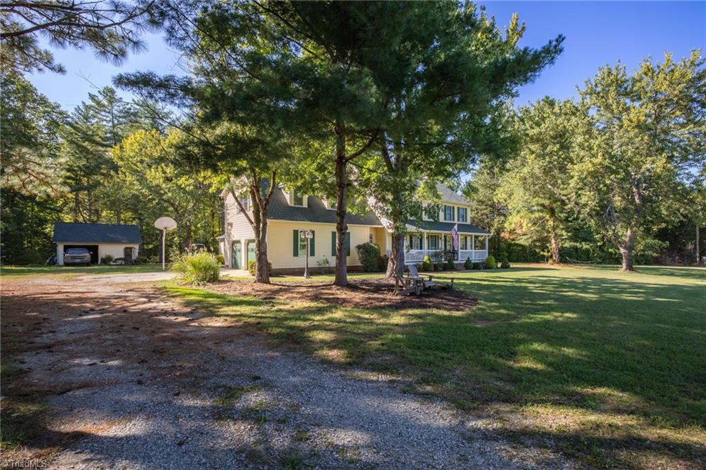 7527 Dubach Road Summerfield, NC 27358 - Photo 6 of 50
