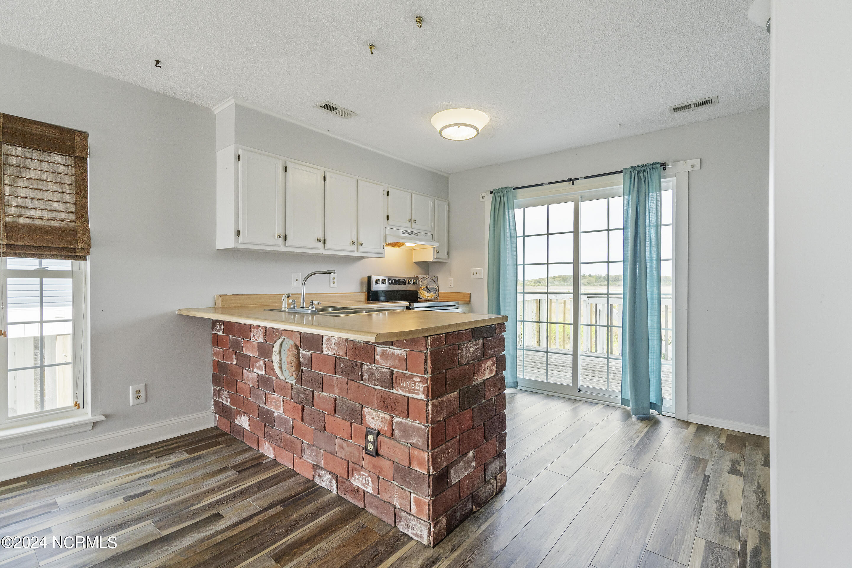 1965 New River Inlet Road North Topsail Beach, NC 28460 - Photo 15 of 57 mls-DSC03893