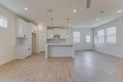 $279,900 | 1131 Santee Court, Rosharon, TX 77583