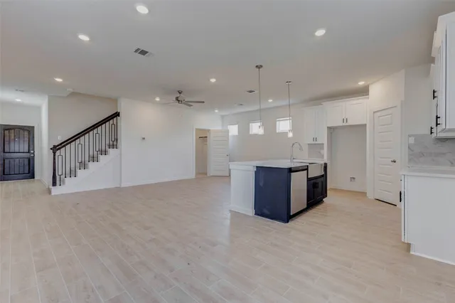 $279,900 | 1131 Santee Court, Rosharon, TX 77583