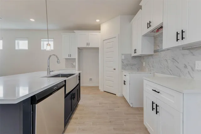 $279,900 | 1131 Santee Court, Rosharon, TX 77583