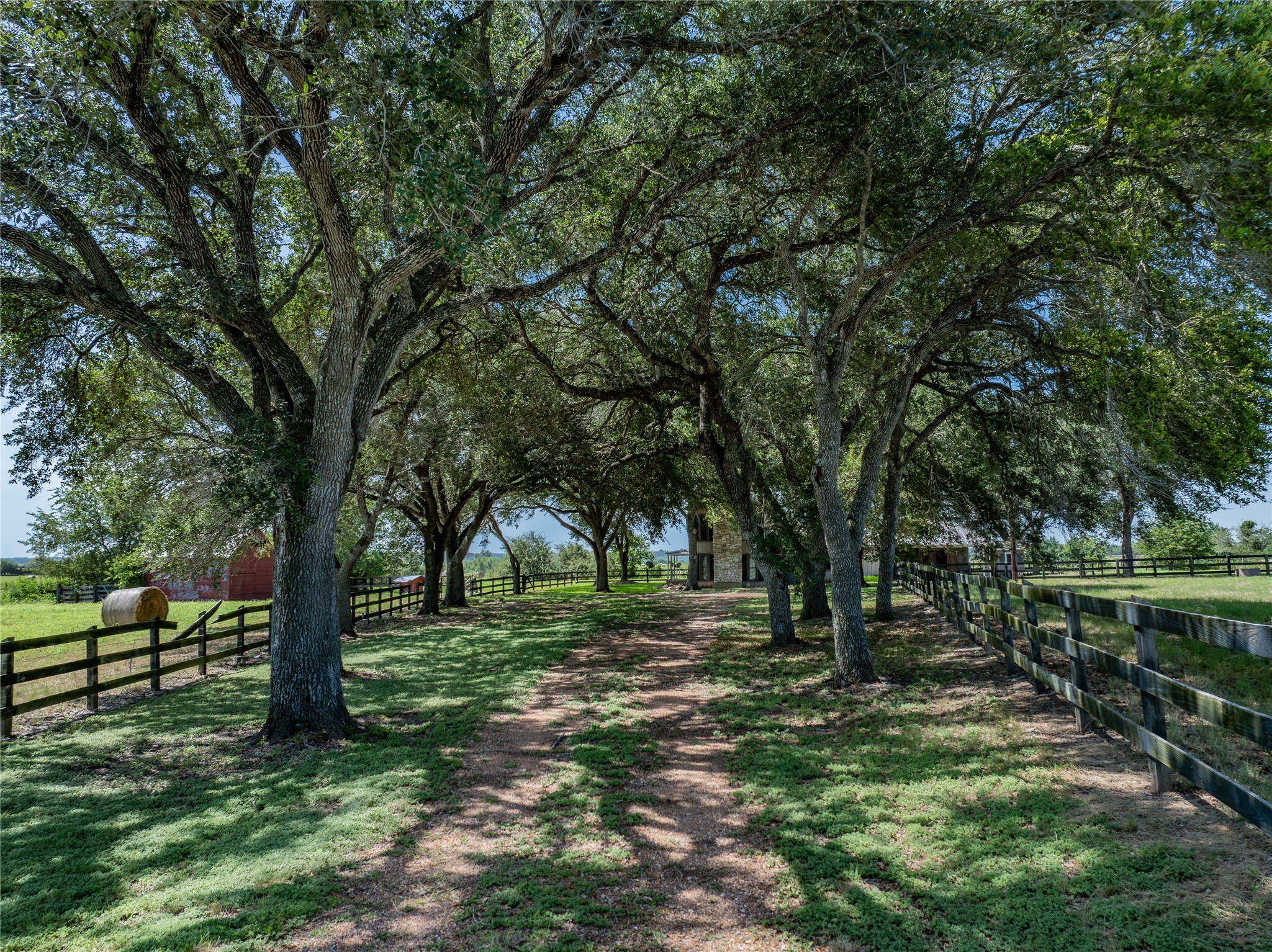 4038 Farek-Loth Road Schulenburg, TX 78956 - Photo 4 of 25