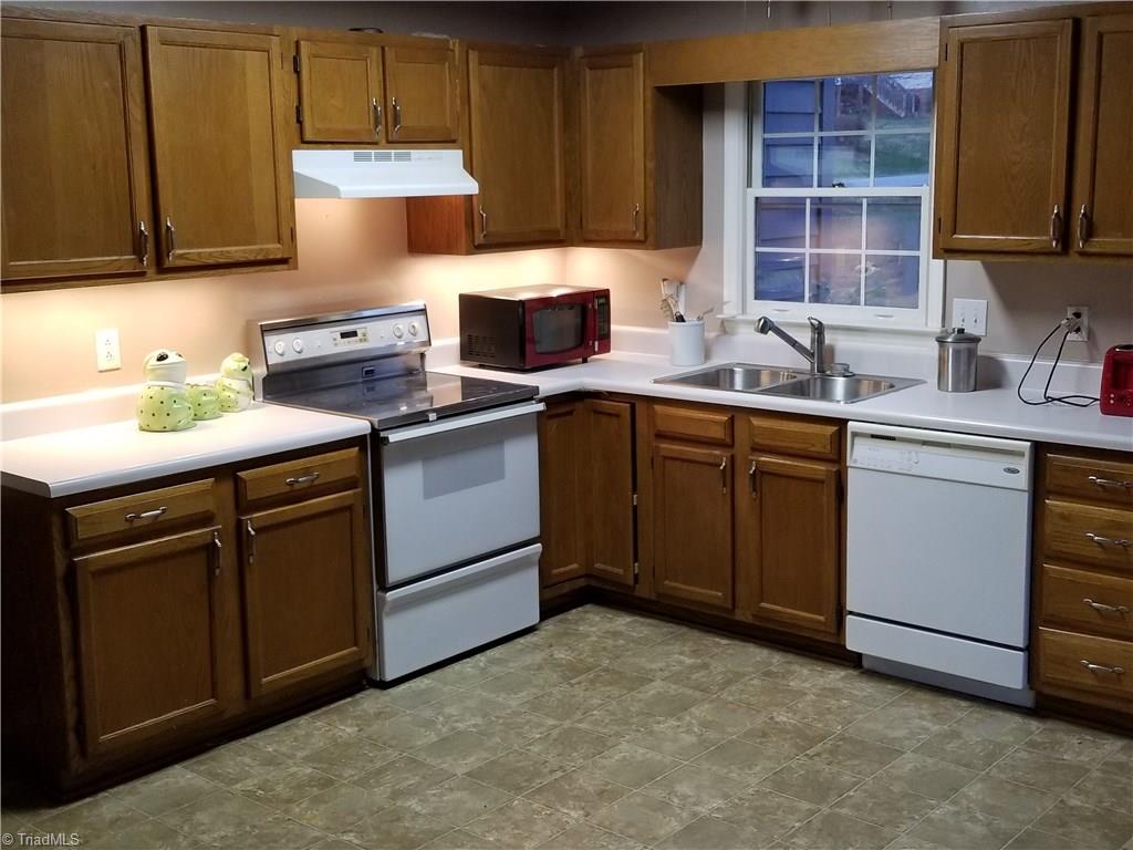 7670 Sedgewick Ridge Road Lewisville, NC 27023 - Photo 9 of 24