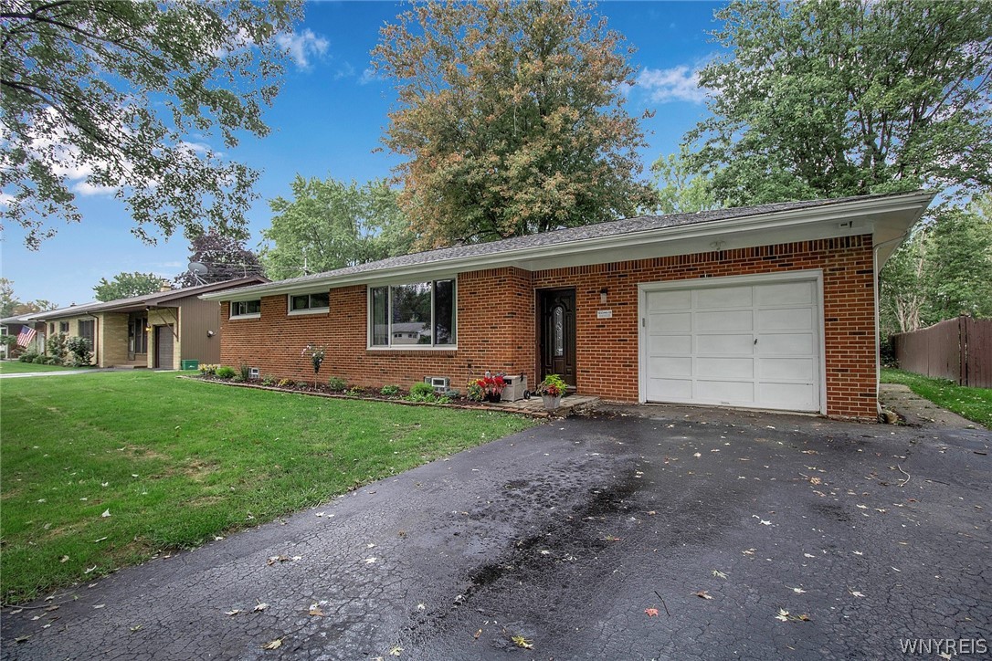 5314 Greenhurst Road, Buffalo, NY 14221 Compass