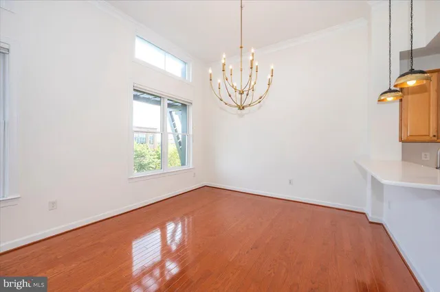 a view of empty room with window