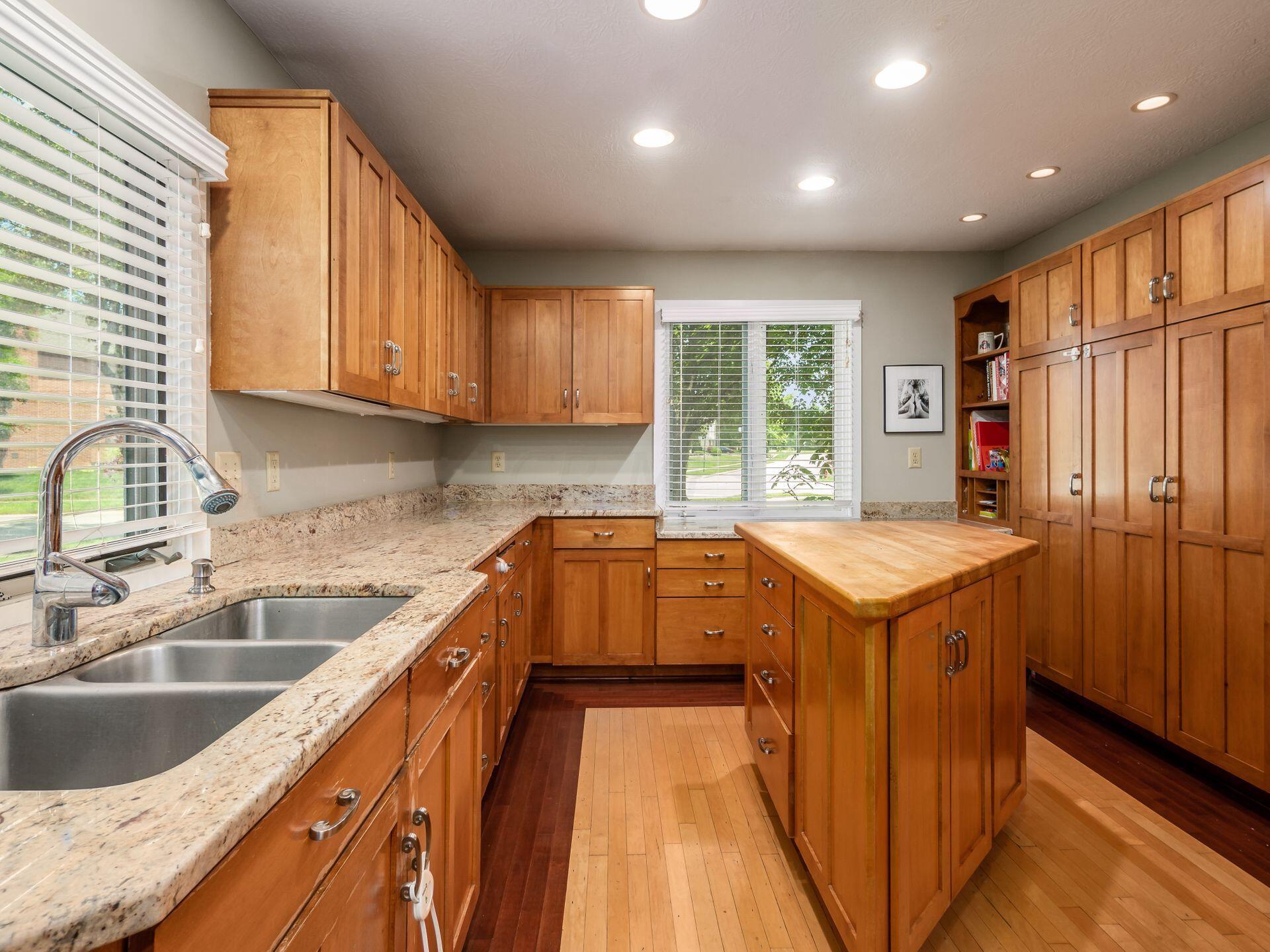 117 Forest Ridge Court Powell, OH 43065 - Photo 13 of 60 Kitchen