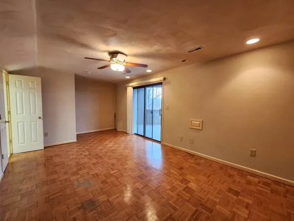 $255,000 | 3363 Londonderry Lane, Roanoke, VA 24018