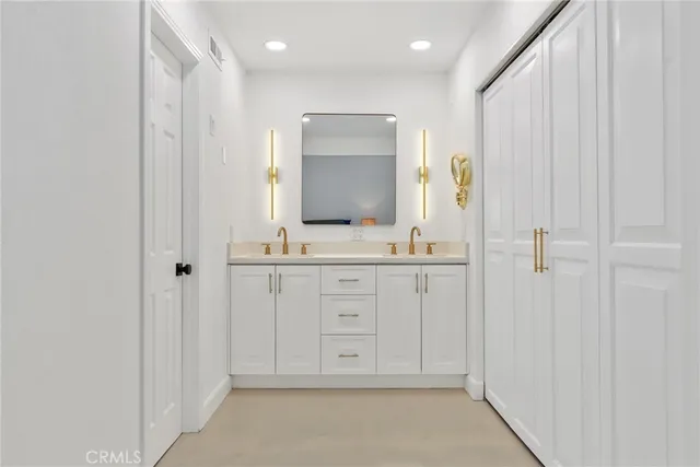 $695,000 | 21500 Califa Street, Unit 184, Woodland Hills, CA 91367