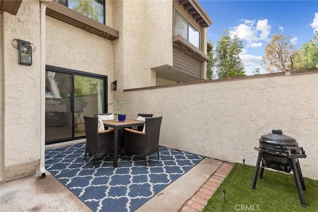 $695,000 | 21500 Califa Street, Unit 184, Woodland Hills, CA 91367