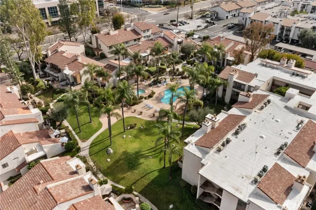 $695,000 | 21500 Califa Street, Unit 184, Woodland Hills, CA 91367