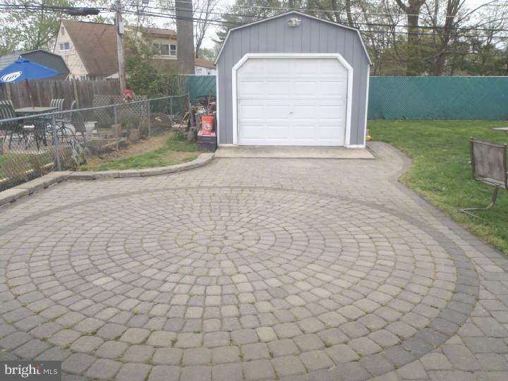 52 Iroquois Road Levittown, PA 19057 - Photo 13 of 25 Garage