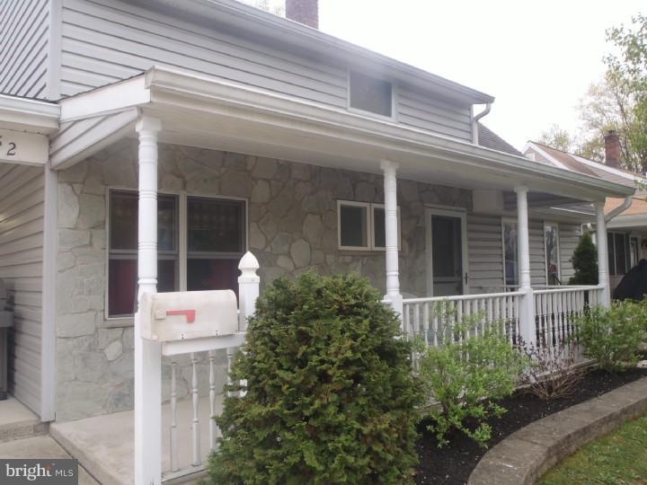 52 Iroquois Road Levittown, PA 19057 - Photo 15 of 25 Porch