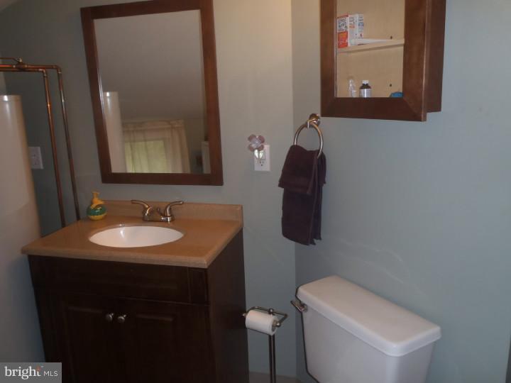 52 Iroquois Road Levittown, PA 19057 - Photo 22 of 25 Bathroom