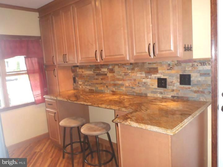 52 Iroquois Road Levittown, PA 19057 - Photo 9 of 25 Kitchen