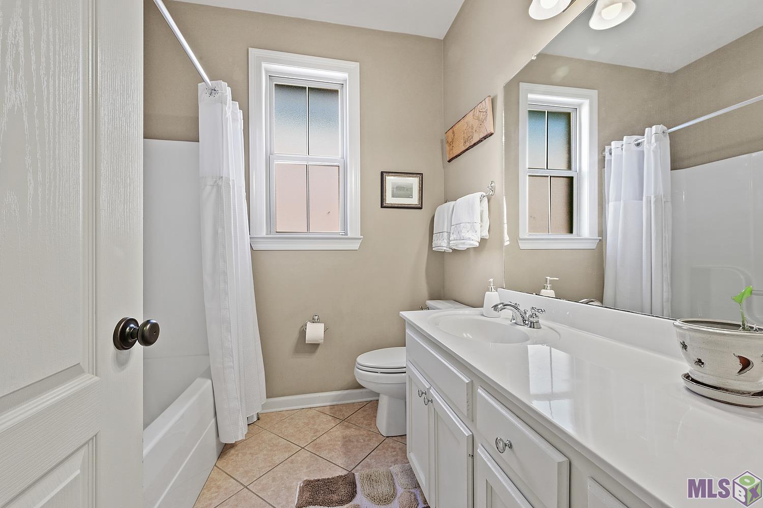 10438 Springtree Avenue Baton Rouge, LA 70810 - Photo 11 of 22 Gallery Image 11