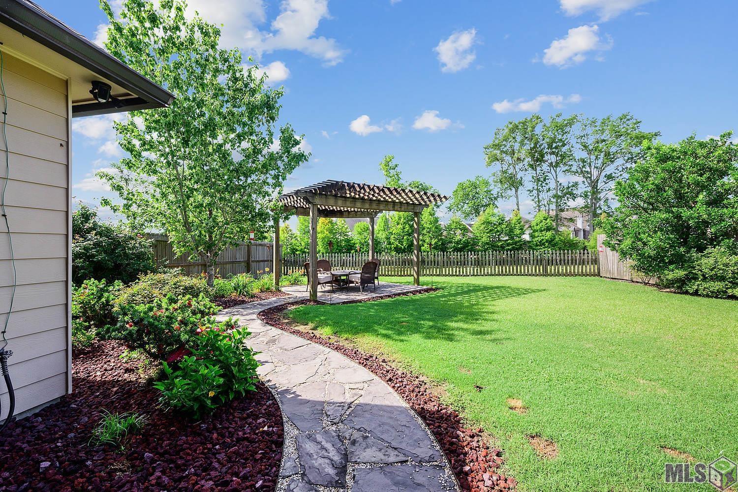10438 Springtree Avenue Baton Rouge, LA 70810 - Photo 13 of 22 Gallery Image 13