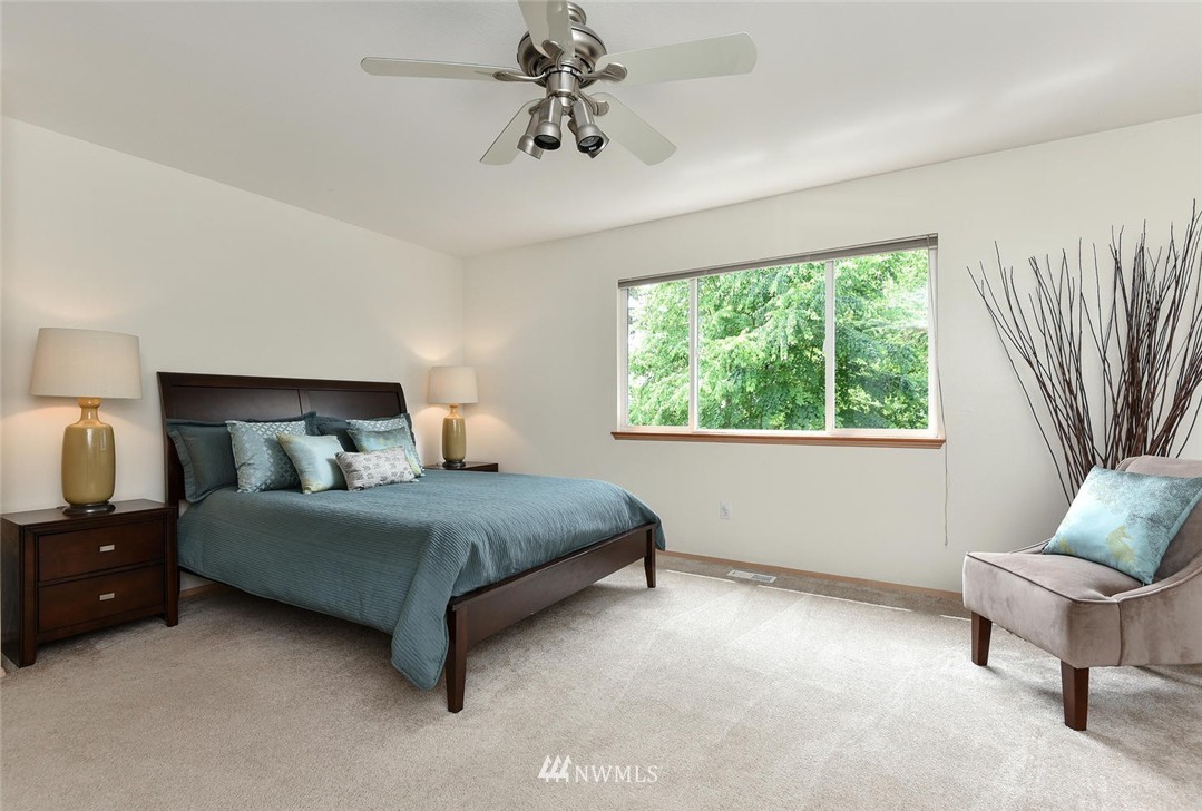 21322 Damson Road Bothell, WA 98021 - Photo 9 of 20