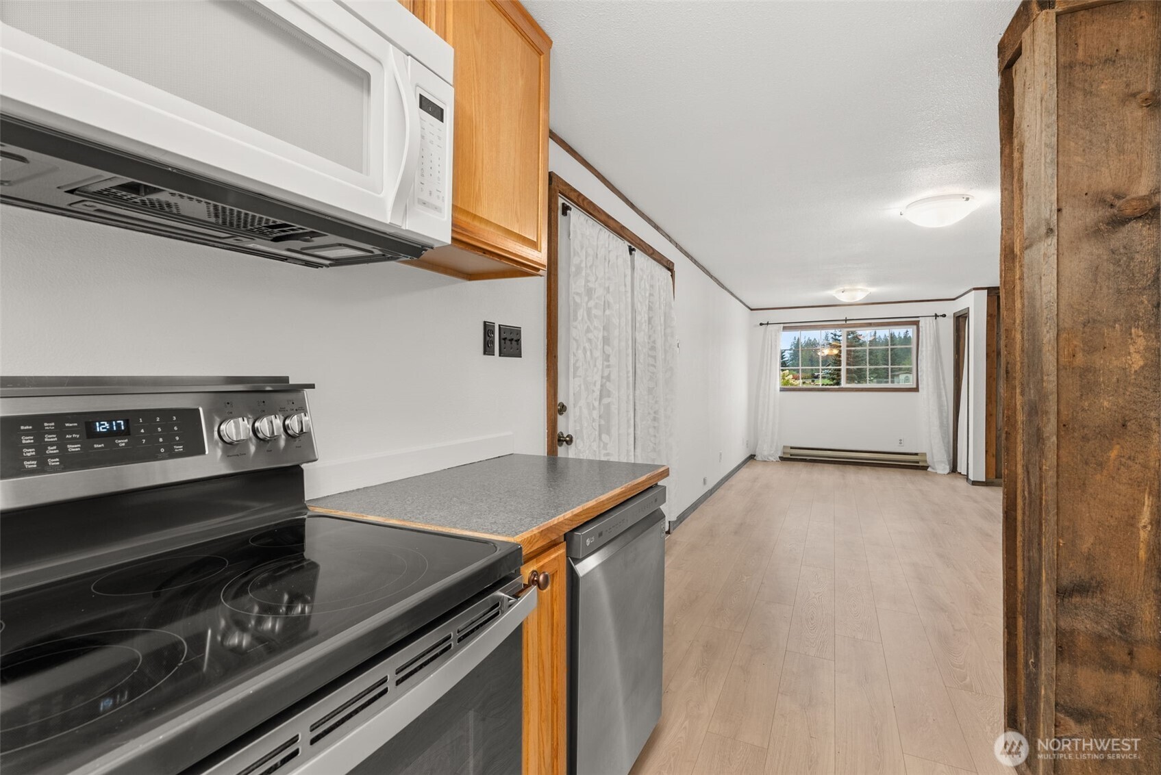 9415 Delphi Road Southwest Olympia, WA 98512 - Photo 10 of 36 Gallery Image 10