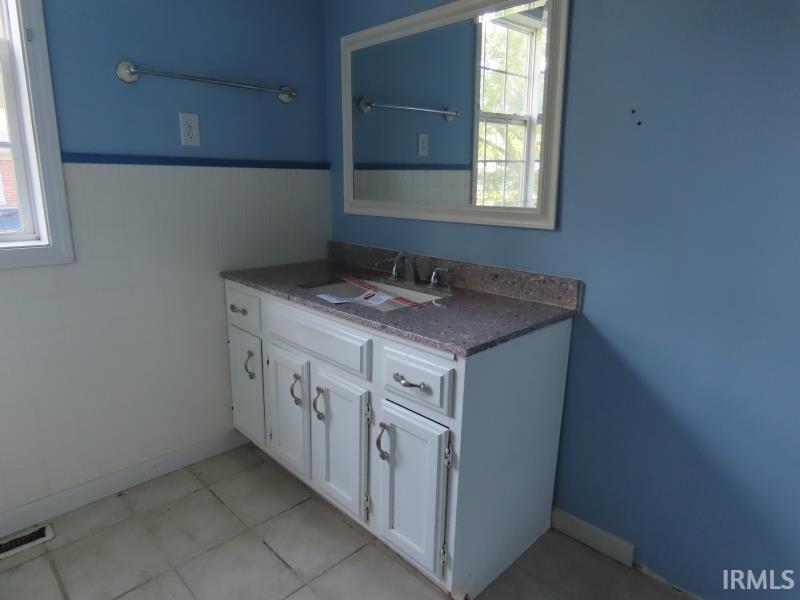 1728 Silver Street Logansport, IN 46947 - Photo 9 of 17