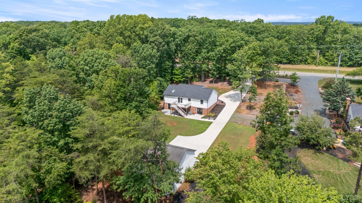 1558 Stonewall Road Concord, VA 24538 - Photo 9 of 56