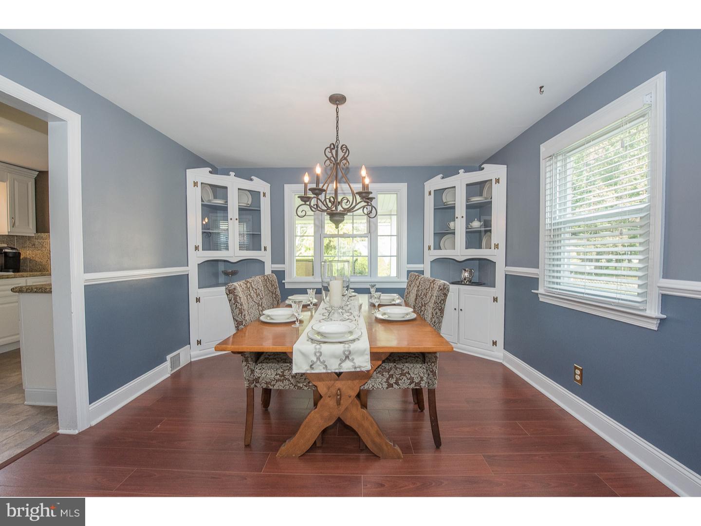 525 Ridley Circle Morton, PA 19070 - Photo 4 of 25 Gallery Image 4