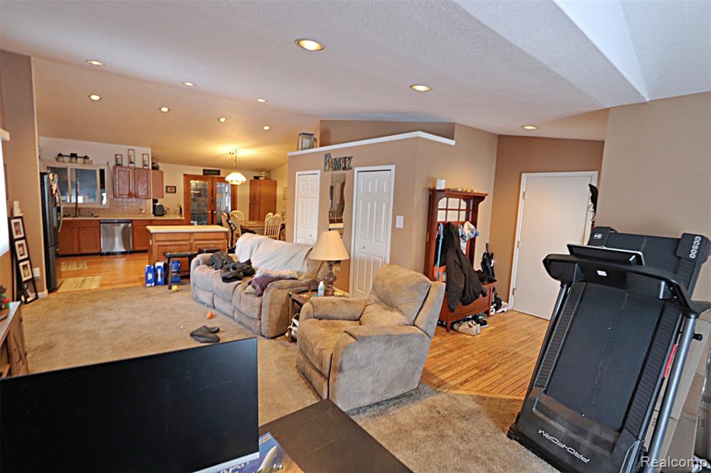 31657 Sibley Road Romulus, MI 48174 - Photo 23 of 33