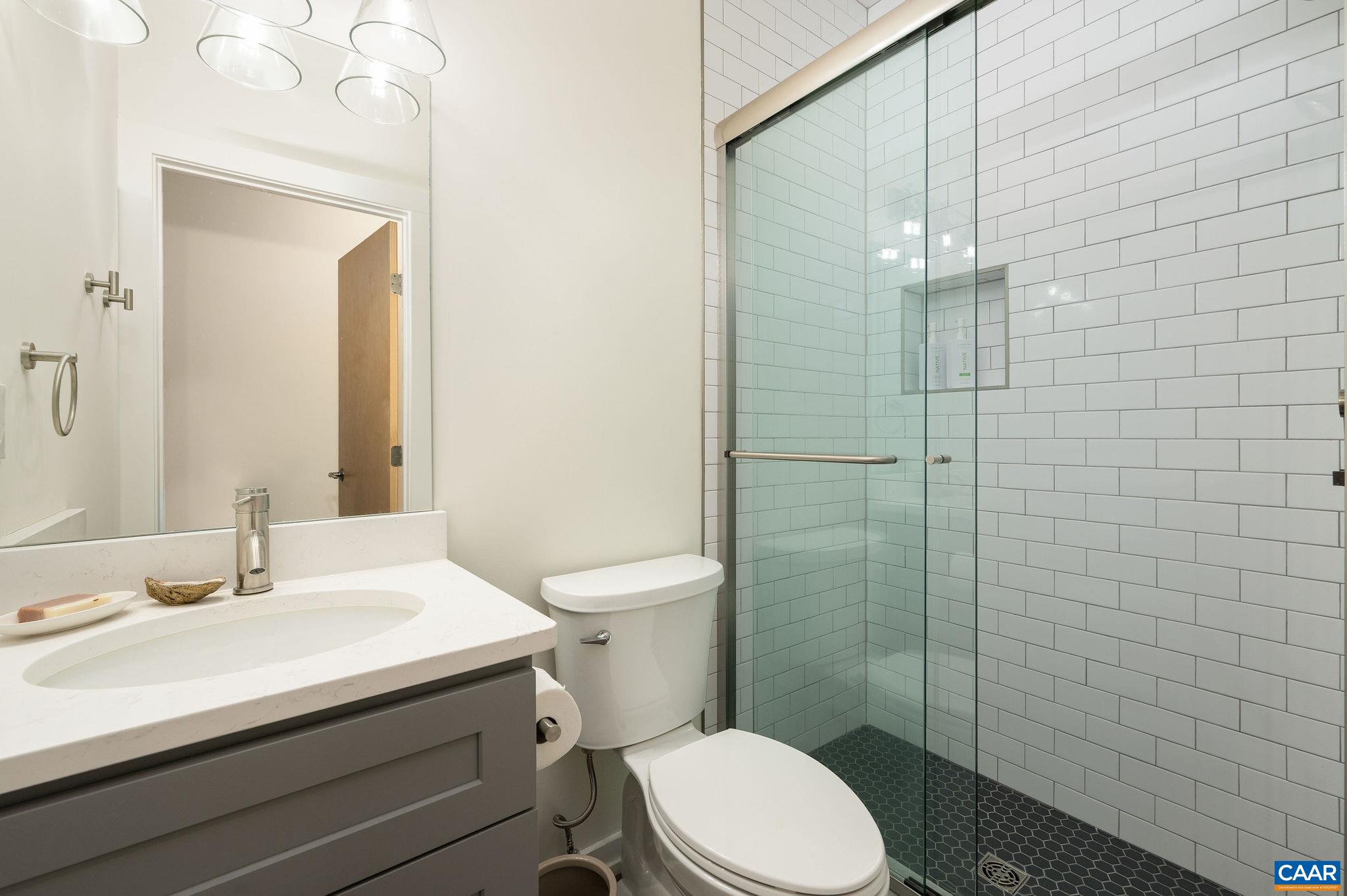 1638 Rialto Street Charlottesville, VA 22902 - Photo 11 of 27