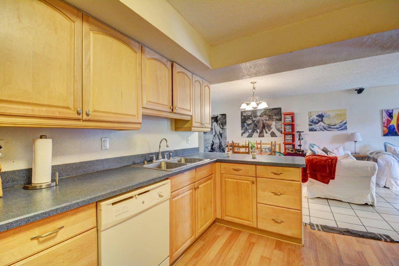 3190 Leewood Terrace, Unit L106 Boca Raton, FL 33431 - Photo 12 of 24 Kitchen