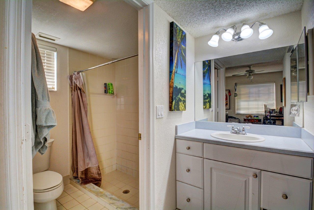 3190 Leewood Terrace, Unit L106 Boca Raton, FL 33431 - Photo 15 of 24 Master Bath