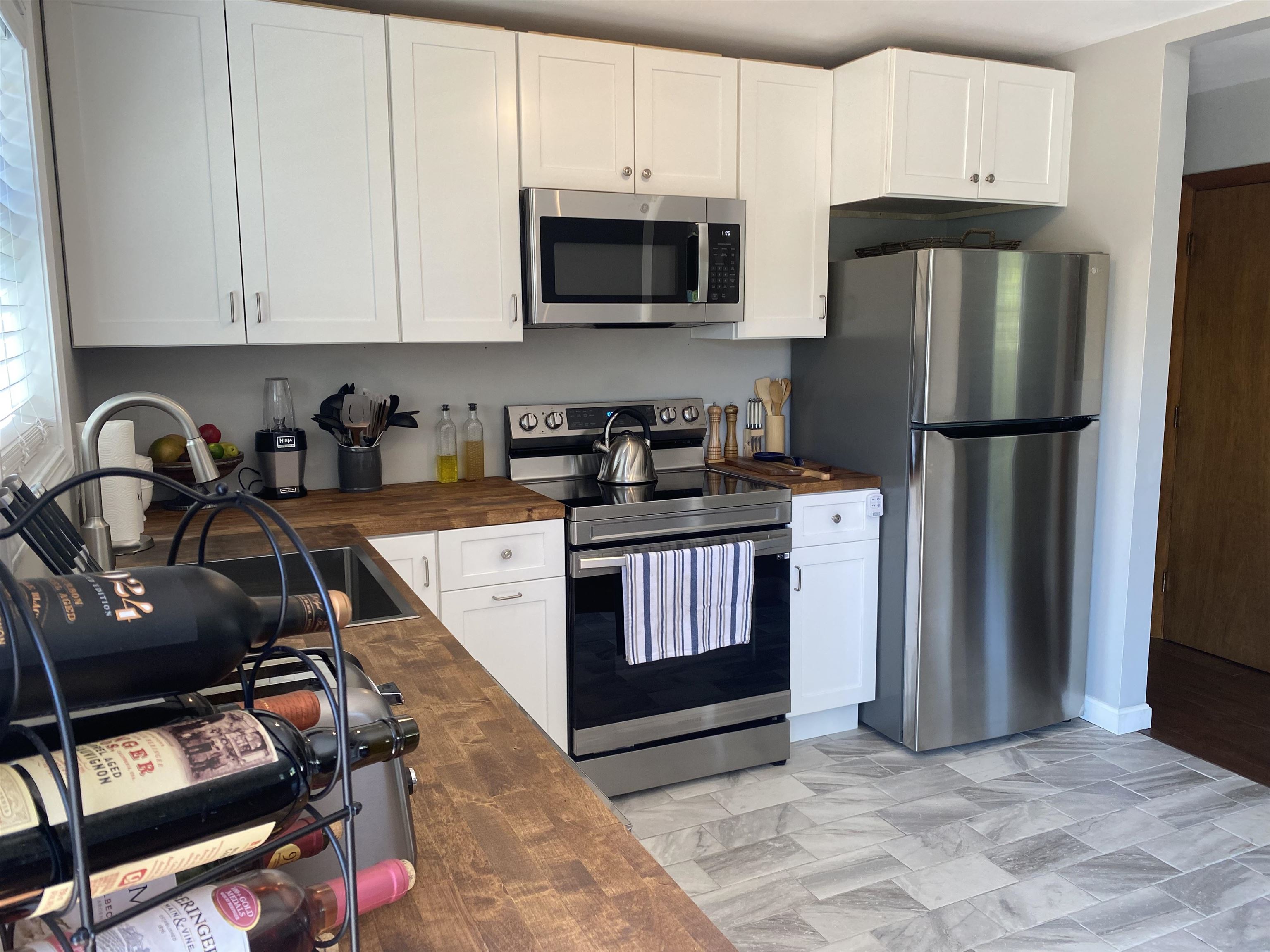 3 Claire Street Rochester, NH 03867 - Photo 5 of 18