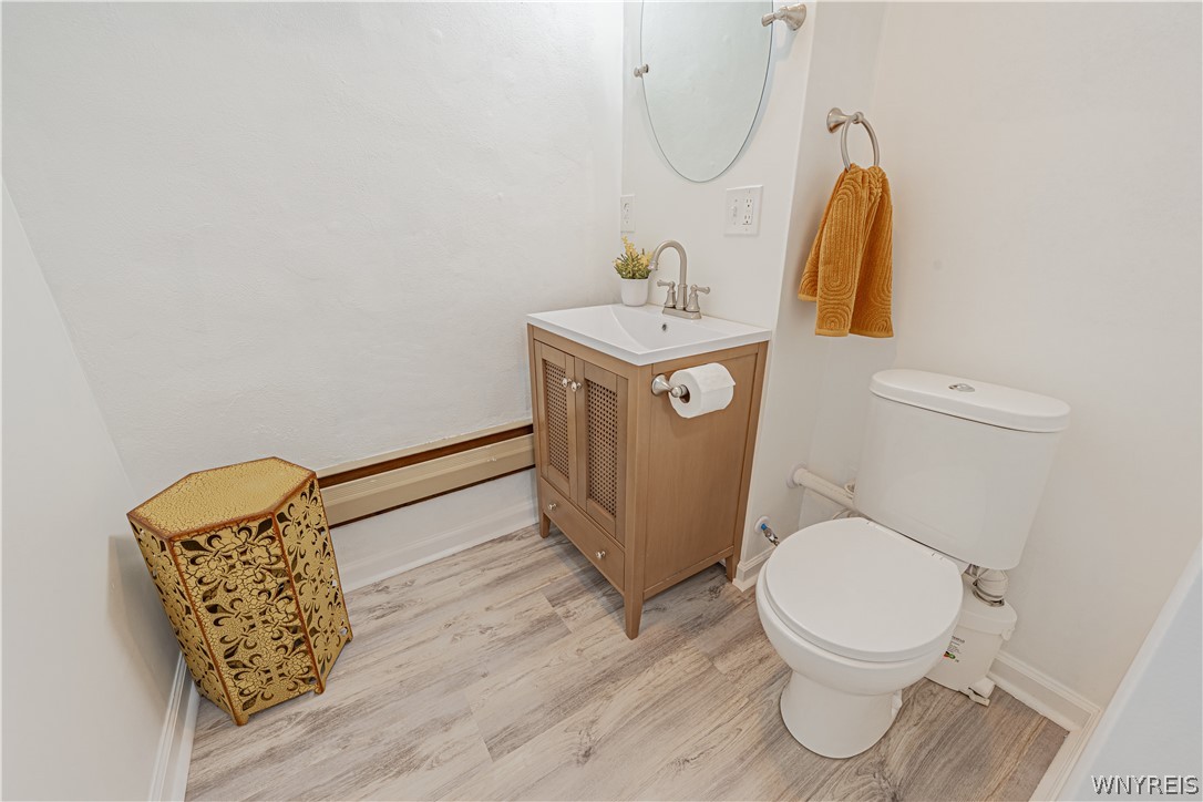 6998 Shawnee Road Wheatfield, NY 14120 - Photo 26 of 44 2nd full bath, lwr level