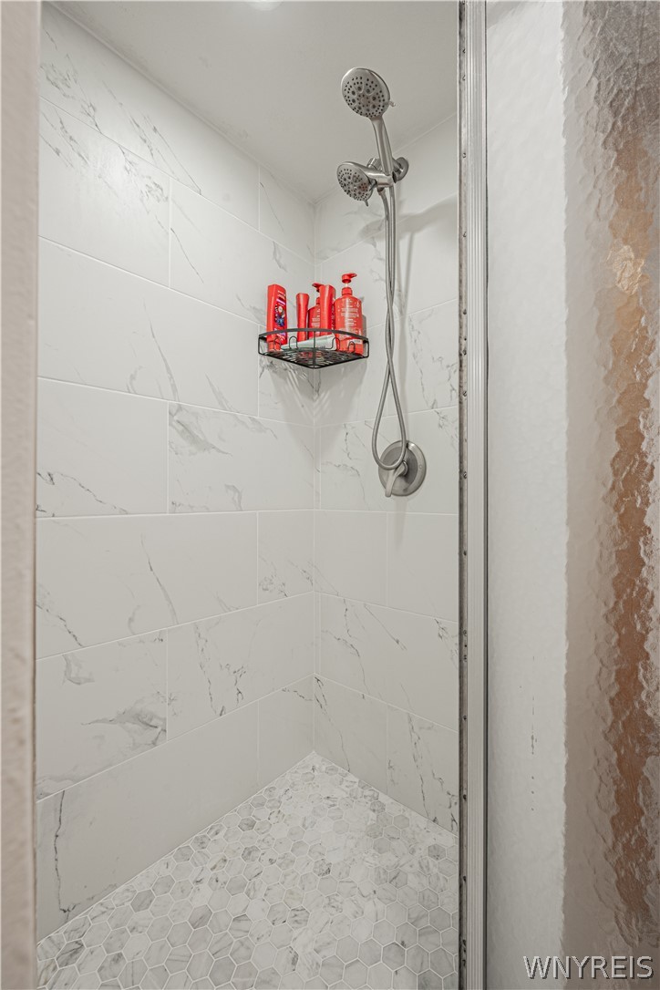 6998 Shawnee Road Wheatfield, NY 14120 - Photo 27 of 44 Beautiful tile work