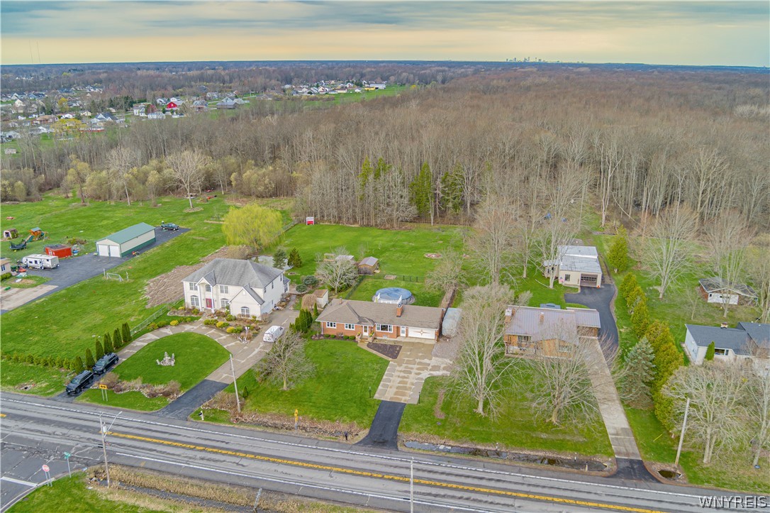 6998 Shawnee Road Wheatfield, NY 14120 - Photo 40 of 44