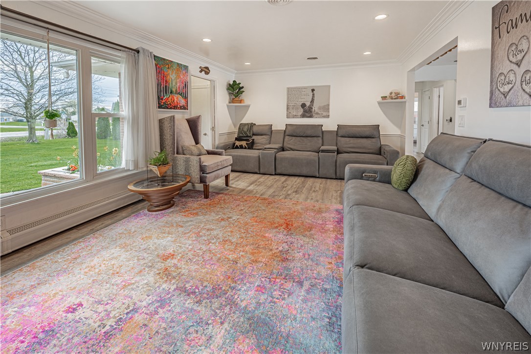 6998 Shawnee Road Wheatfield, NY 14120 - Photo 5 of 44