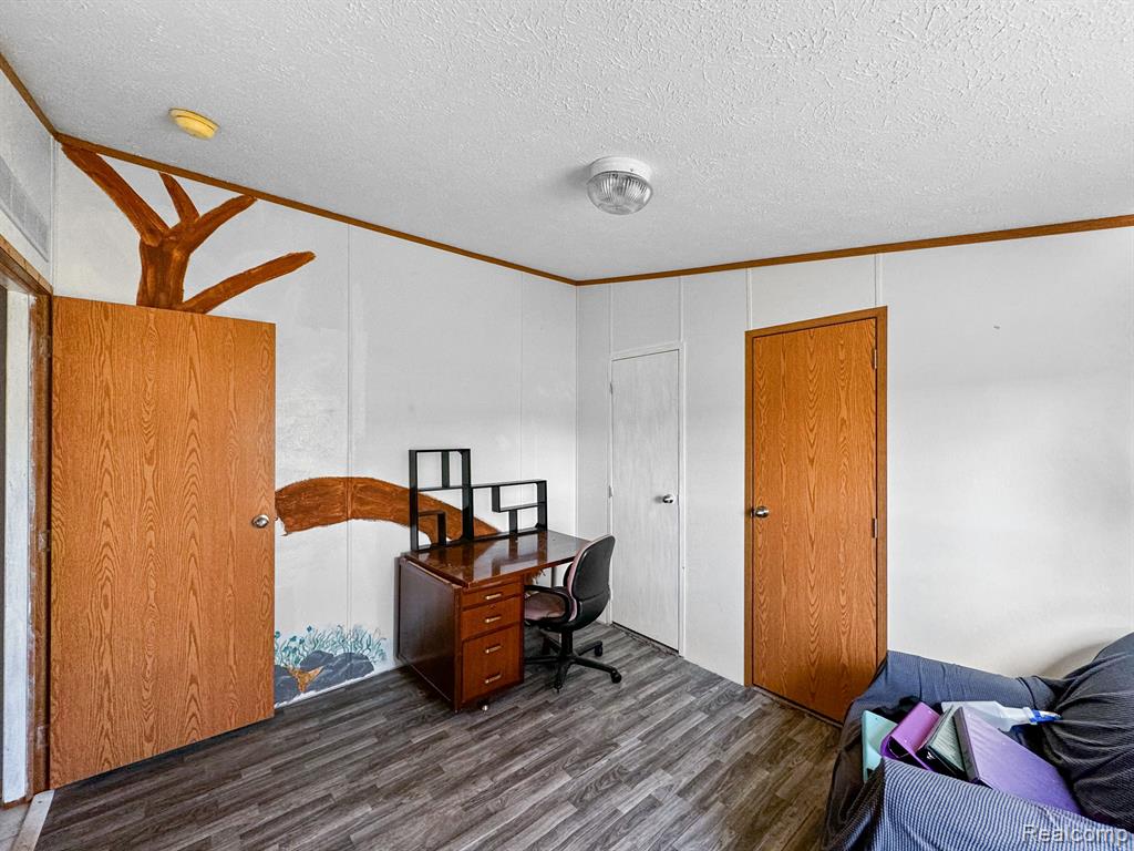 20832 Tuck Road, Unit 79 Farmington, MI 48336 - Photo 13 of 15