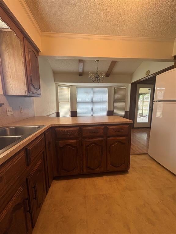 304 Chartwell Drive Waco, TX 76712 - Photo 11 of 27