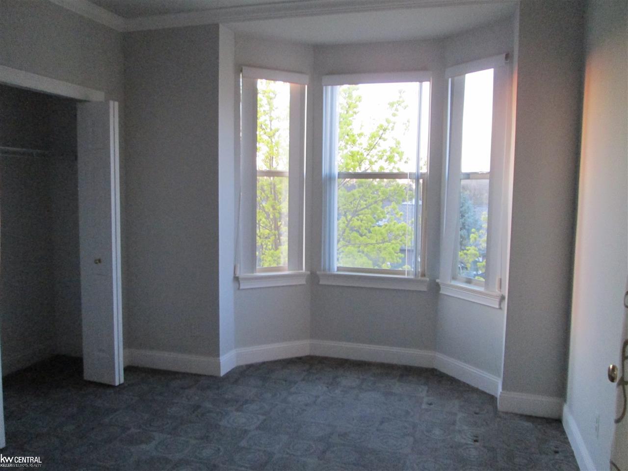 39204 Hayes Road Clinton Township, MI 48038 - Photo 11 of 43 50039091-10.JPG