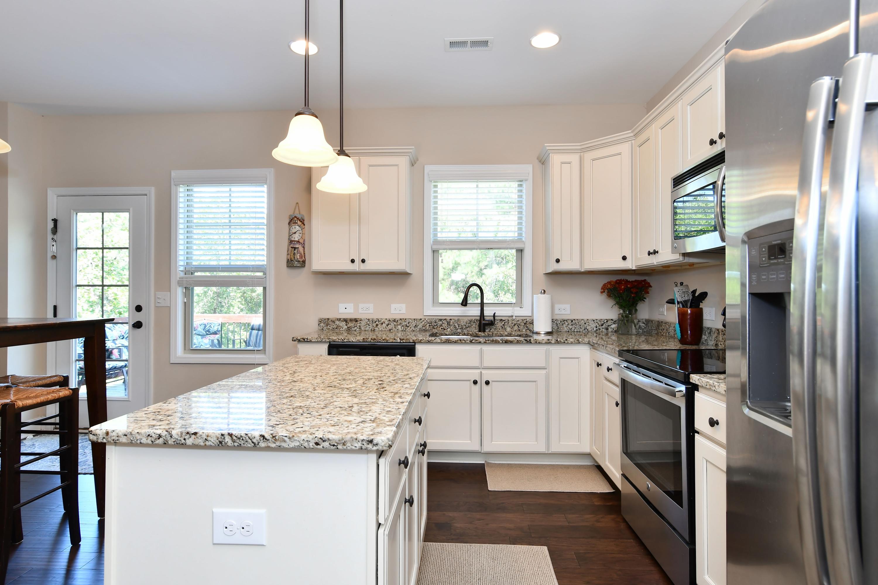 204 Sandy Springs Road Aberdeen, NC 28315 - Photo 5 of 32 Kitchen