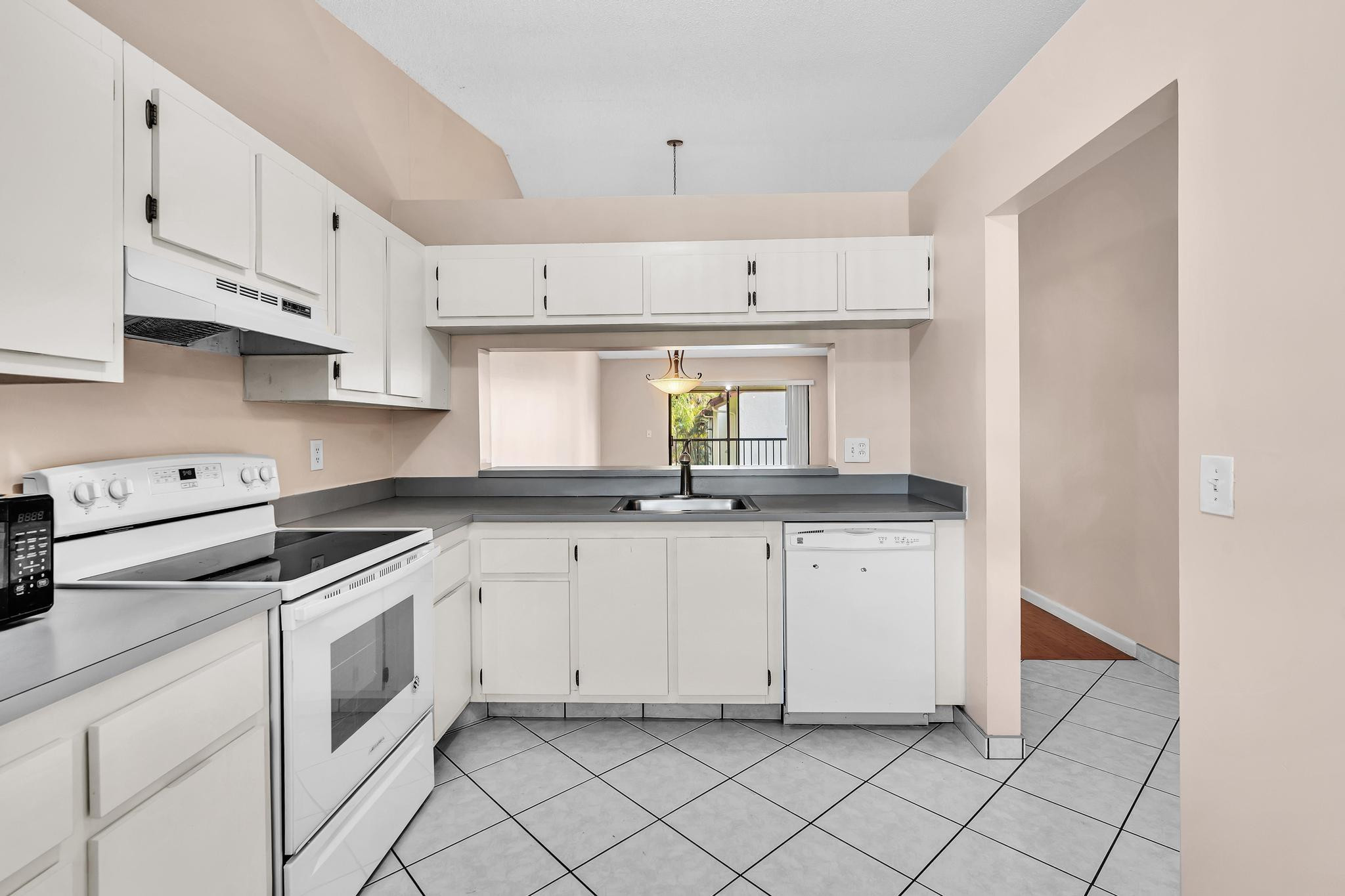 22124 Palms Way, Unit 206 Boca Raton, FL 33433 - Photo 7 of 45 Photo 7