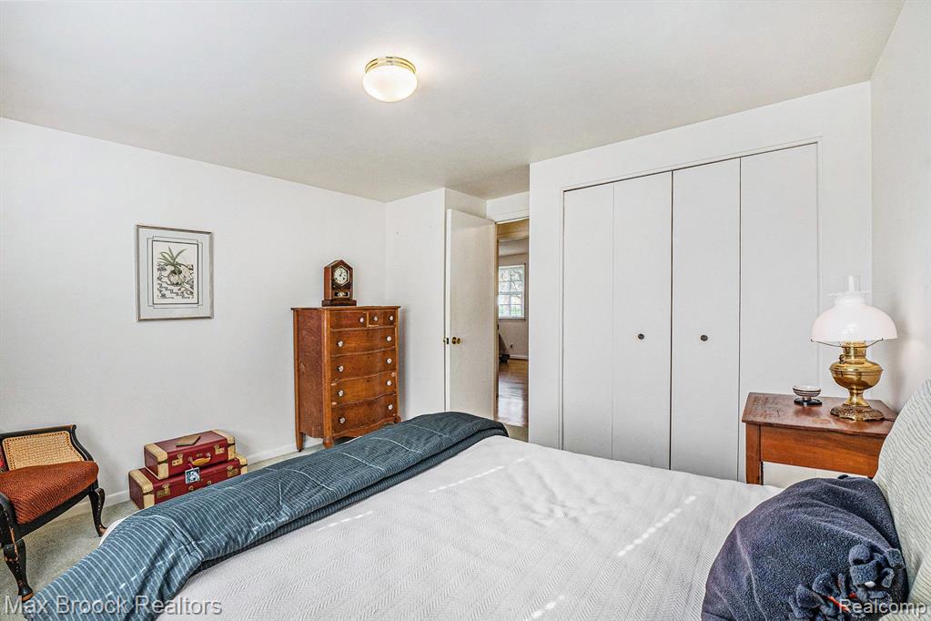 29008 Farmington Road Farmington Hills, MI 48334 - Photo 17 of 29