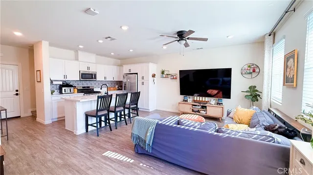 $485,000 | 30383 Town Square Drive, Menifee, CA 92584