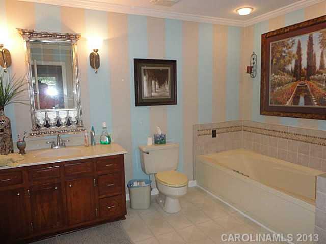 1685 Double Oaks Road, Unit 48 Fort Mill, SC 29715 - Photo 8 of 16