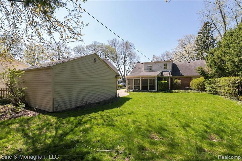 74 Handy Road Grosse Pointe Farms, MI 48236 - Photo 24 of 28