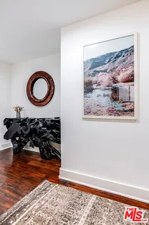 $800,000 | 7249 Franklin Avenue, Unit 203, Los Angeles, CA 90046