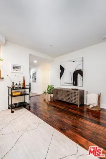 $800,000 | 7249 Franklin Avenue, Unit 203, Los Angeles, CA 90046