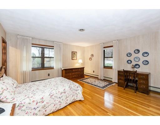 24 York Road Winchester, MA 01890 - Photo 17 of 30 Gallery Image 17